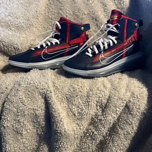 NWOT - Nike Air Max 720 Saturn Men’s Basketball Sneakers AO2110-400 in size 8